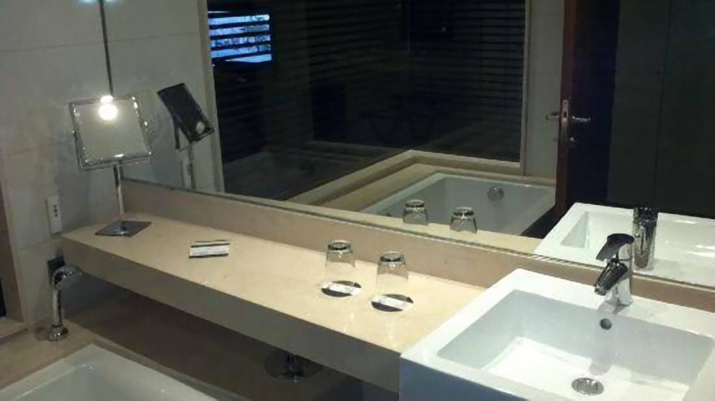 Hotel Dreams Del Estrecho Punta Arenas Kültér fotó